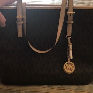 Michael Kors NWT classic monogram medium tote